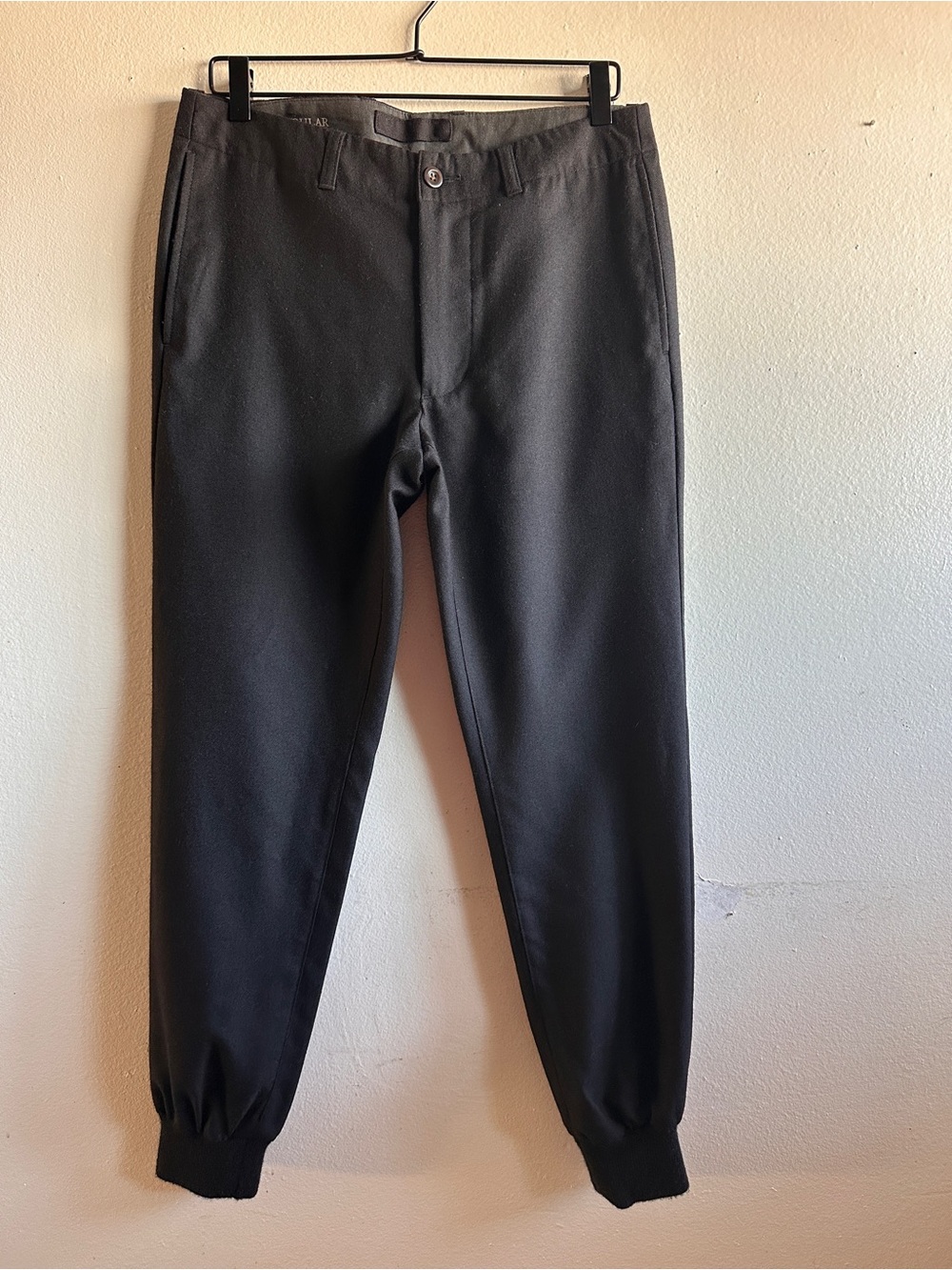 J.CREW 100% Wool Flat Front  Jogger Pants Size 30 Pockets Black